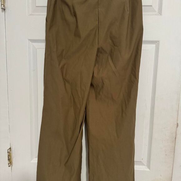 Women's Khaki and Tan Trousers - Picture 1 of 2